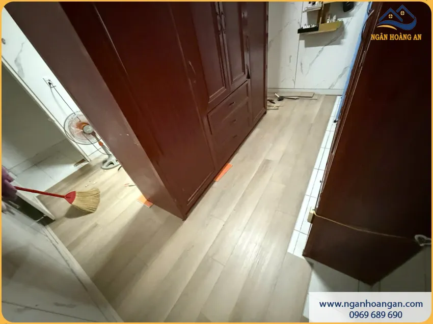 Sàn Nhựa Hèm Khoá SPC Hobiwood HS74 Dày 7mm